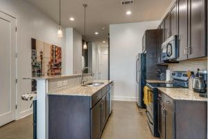 Lofts at 30th -Horizon- 2 Bedroom Executive Suite