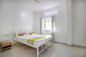 Hotel O Muktesh Chandra