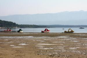 Apartments with parking space Cizici, Krk - 5469