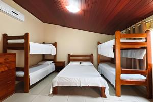 Casa com piscina no coração de Bonito até 12 pess