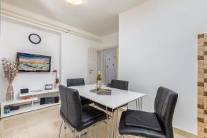 Apartments for families with children Valbandon, Fazana - 7239