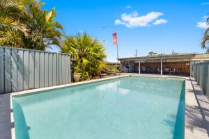 Pacific Paradise Airport Motel