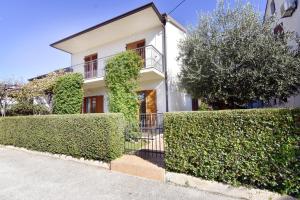 Apartments with parking space Umag - 22622