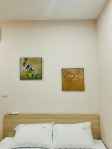 Haven Park H1 Ecopark Homestay 2 phòng ngủ tầng cao view bể bơi