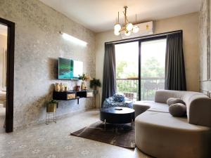 Serene 2BHK with Mangrove View - Pool, Balcony, Near Candolim Beach