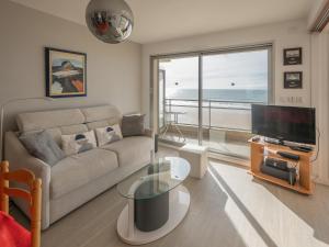 Appartement 1 chambre avec balcon, face à la plage - FR-1-197-592