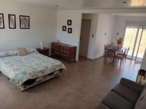 ELINOR-CASA PLAYERA - a 2 cuadras de la playa