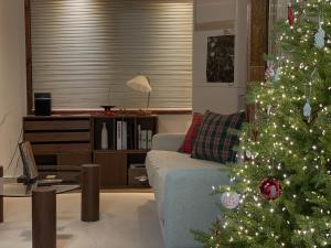 Private hanok with Courtyard for 7, Central Busan, 10 min to metro