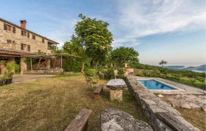 3 Bedroom Stunning Home In Gora Glusic