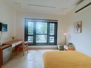 2A- Riverside- Sunset Chilling Window