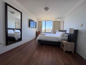 Canberra City View Apartment