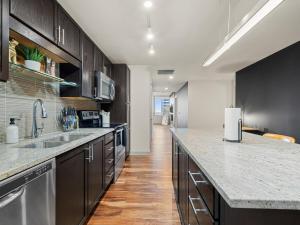 17th Floor Downtown Dallas Skyline City View High Rise