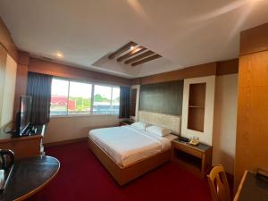 The Rich Hotel Rama 5