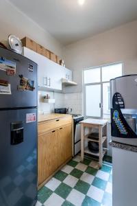 Beautiful, bright room, right on the park