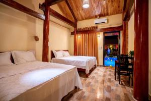 Phong Nha Ecolodge Homestay & Tours - Mountain View