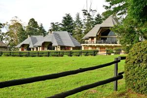 Champagne Castle Hotel