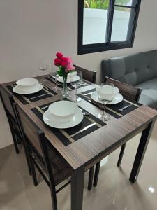 The White House Chalong