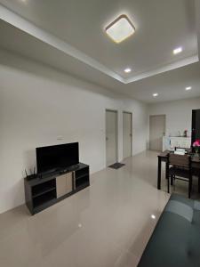 The White House Chalong