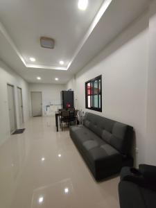 The White House Chalong