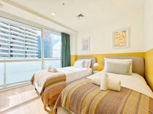 Bright City 2BR w Air-Con Walk to Uni & Queen St