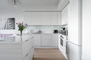 New apartment with sauna, lake and beach