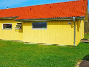 10 person holiday home in Großenbrode