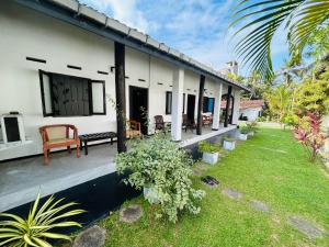 moments hotel & restaurant