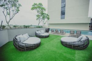 BrandNew Paradigm Residence 3r4b 7pax with TV Box