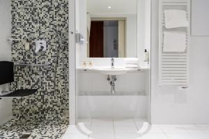 Hotels Best Western Plus Ajaccio Amiraute : photos des chambres