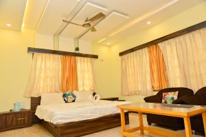 NAVARATHNA International resort