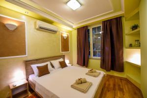 Apartment Sweet House Politika