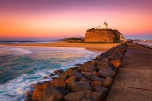 Oceanfront Getaway - Stylish 1BR Unit, Amazing Views, Prime Location