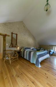 Hameau Grande Varenne - Gites de charme avec piscine