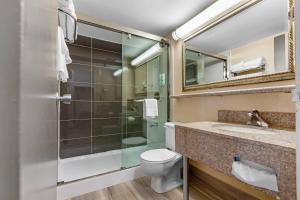 Quality Inn & Suites 5585 Ambler Drive Mississauga Ontario