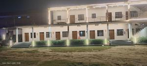 Karunanidhan Hotel