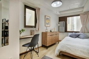 CraftFlat Komagome 509, a compact studio at excellent location