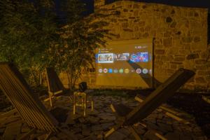 MINIQ HOMES 103 - Stone House with Garden Cinema, Barbecue, Mini Golf