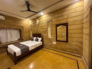 Hotel Golden Pleasant