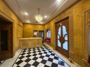 Hotel Golden Pleasant