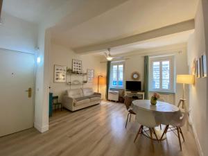 Joli appartement niçois en bord de mer