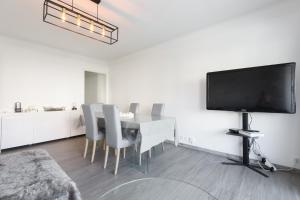 BLUE SERENITY CANNES 6p