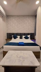 Elite Hotel Karimnagar