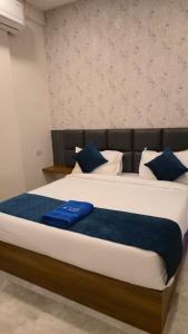 Elite Hotel Karimnagar