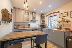 Windermere Cottage - Central Windermere