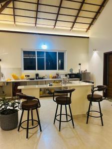 Serene Pool Villa-Coffee Estate Stay,Mudigere