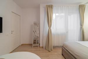 Stylish Studio near Parliament Palace & Cathedral - by Happy Guest