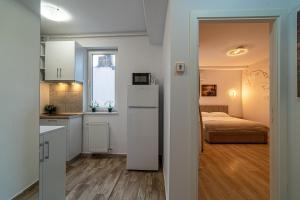 Stylish Studio near Parliament Palace & Cathedral - by Happy Guest