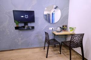 Hotel Red Chilly Pitampura