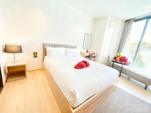 芭提雅 市中心 酒店公寓预订 无边泳池 海滩 日光浴 健身房