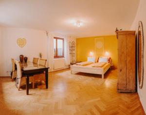 Sinas Boutique Apartment #0